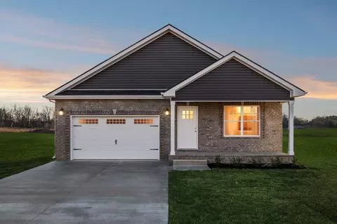 357 Hugh Hunter Rd, Oak Grove, KY 42262