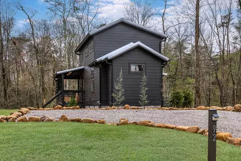 92 Hemlock Cv, Tracy City, TN 37387