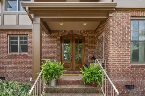 4189 Belmont Park Ter, Nashville, TN 37215
