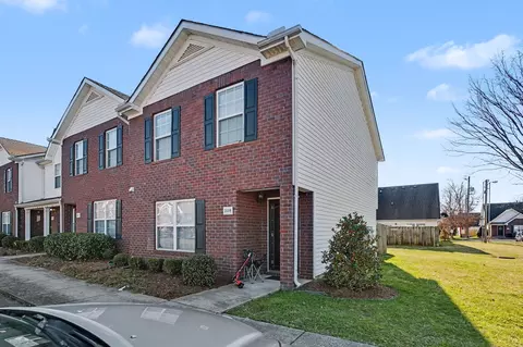 3119 George Buchanan Dr, La Vergne, TN 37086