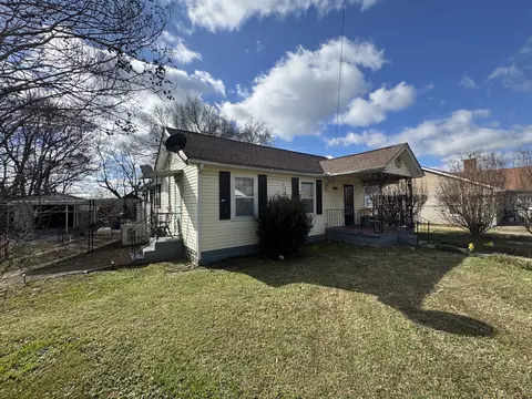 110 E Cedar St, Shelbyville, TN 37160