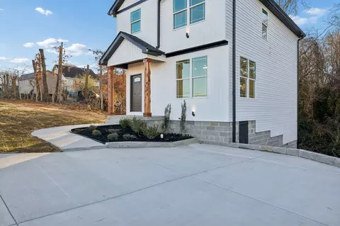 Exterior - 5295 Matthews St, Springfield, TN 37172 photo 4 of 10