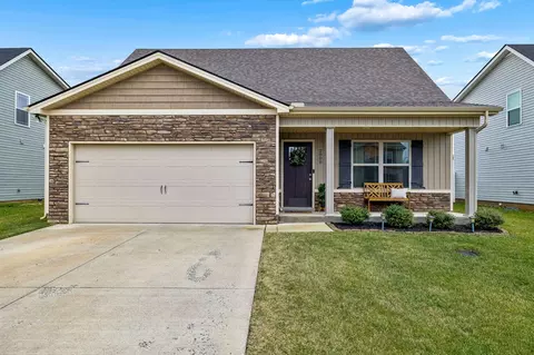 2808 Valley Farms Dr, Christiana, TN 37037