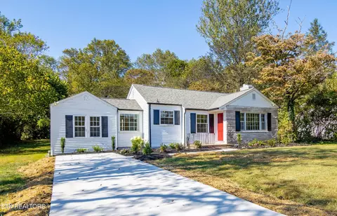 207 Catlett Rd, Knoxville, TN 37920