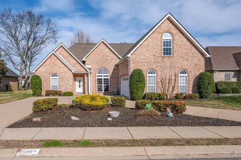 3520 Genoa Dr, Murfreesboro, TN 37128