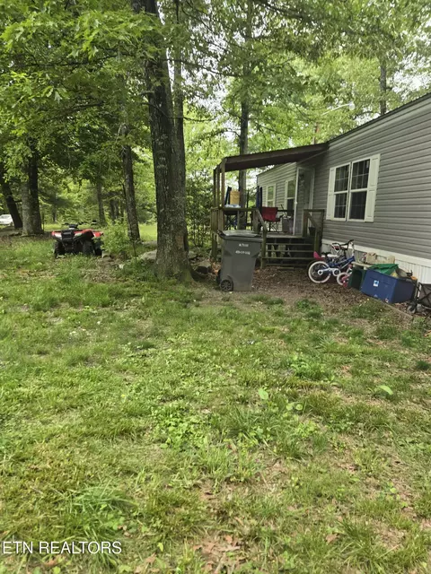 182 Huse Potter Rd, Lancing, TN 37770