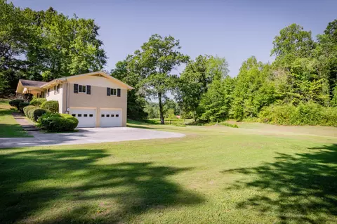 7723 N Dent Rd, Hixson, TN 37343