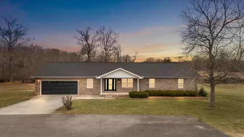 183 Gilliam Ln, Tullahoma, TN 37388