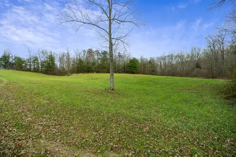 437 Wilson Rd, Crossville, TN 38571