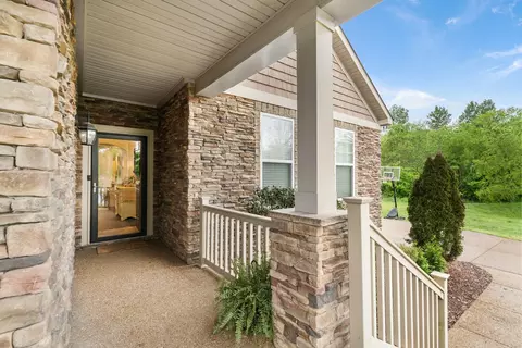 Exterior - 2014 Morton Dr, Spring Hill, TN 37174 photo 4 of 11