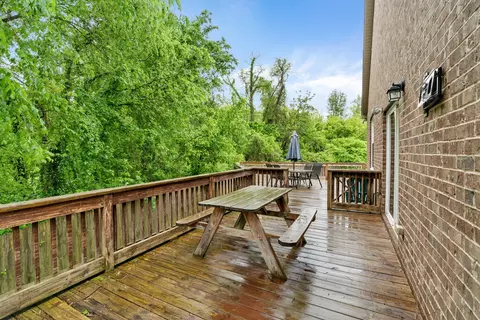 Exterior - 2014 Morton Dr, Spring Hill, TN 37174 photo 8 of 11