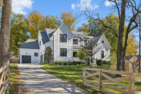 4340 Sneed Rd, Nashville, TN 37215