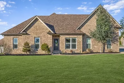 233 Waldron View Dr, Murfreesboro, TN 37130