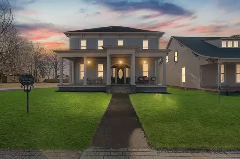 554 E Main St, Jackson, TN 38301