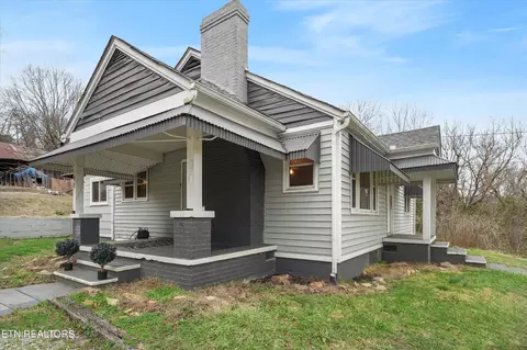 119 Old State Cir, Powell, TN 37849