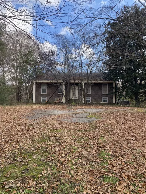1071 Cliff White Rd, Columbia, TN 38401