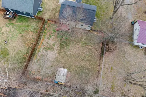 View/Area - 210 Hardin Ave, Dickson, TN 37055 photo 6 of 10