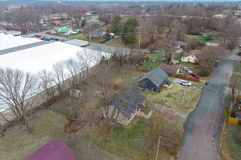 View/Area - 210 Hardin Ave, Dickson, TN 37055 photo 10 of 10