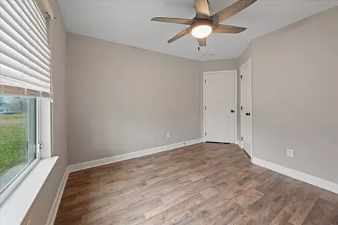 Bedroom - 210 Hardin Ave, Dickson, TN 37055 photo 4 of 6