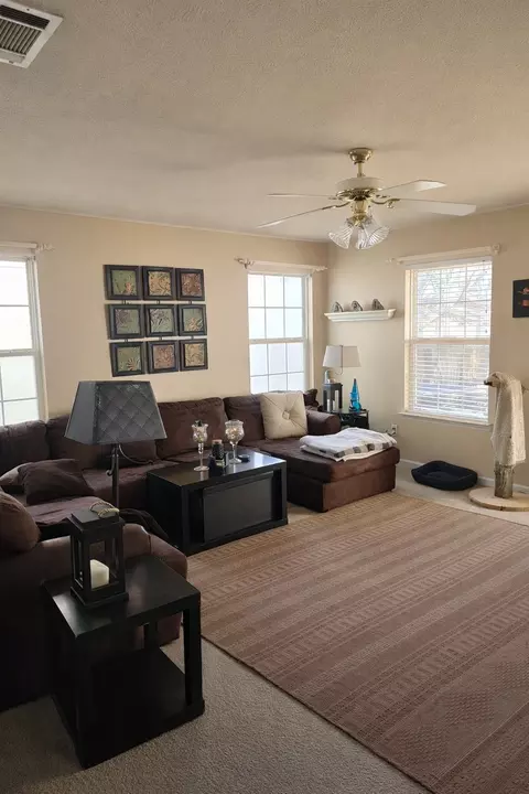 967 Evie Ann Ln #967, La Vergne, TN 37086