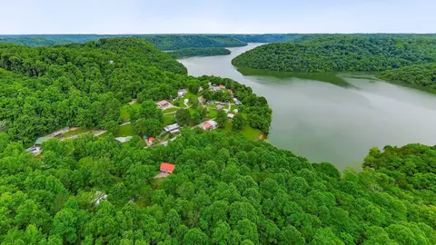475 Lauren Ln, Baxter, TN 38544