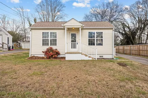 4221 Ealy Rd, Chattanooga, TN 37412