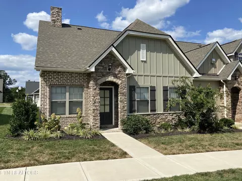 12628 Needlepoint Dr, Knoxville, TN 37934
