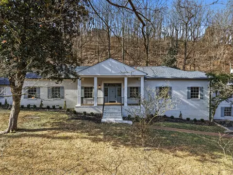 1125 Chickering Park Dr, Nashville, TN 37215