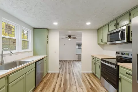 Entry Way - 415 Durrett St, Springfield, TN 37172 photo 2 of 2