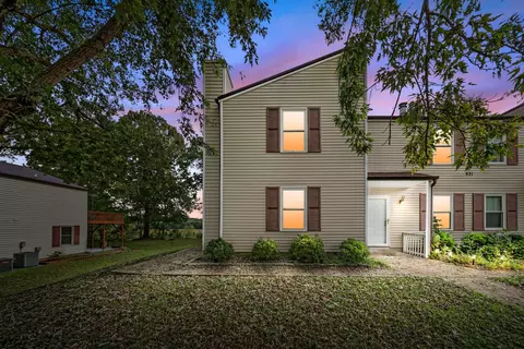 931 Kingsbury Dr #A, Clarksville, TN 37040