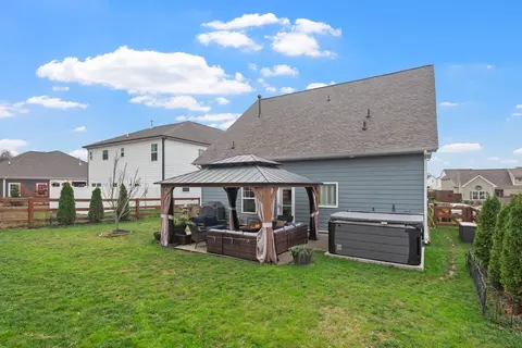 Exterior - 6004 Venable Ct, Fairview, TN 37062 photo 6 of 7