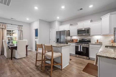 Kitchen - 6004 Venable Ct, Fairview, TN 37062 photo 1 of 2