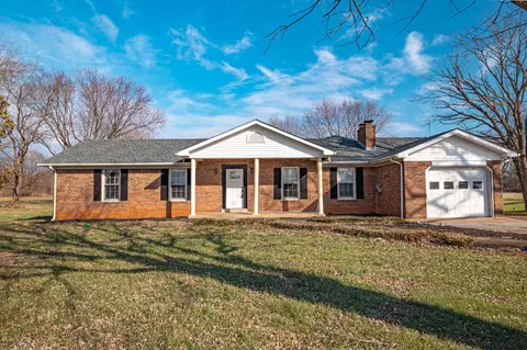 674 Girkin Rd, Bowling Green, KY 42101