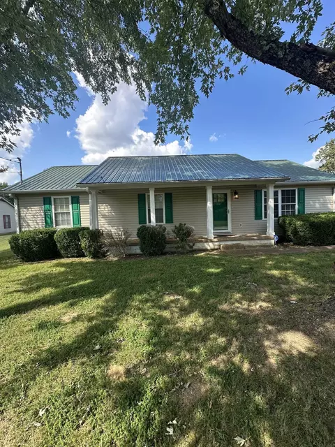 71 Ellendale Dr, Jackson, TN 38305