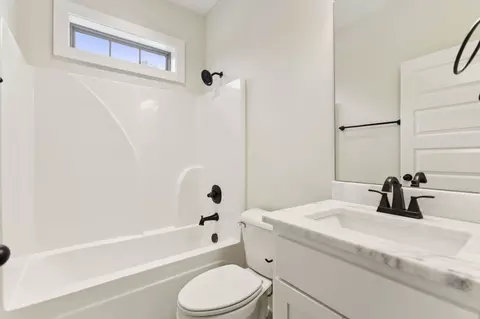Bath - 126 Tom Walker Dr, Beechgrove, TN 37018 photo 6 of 6