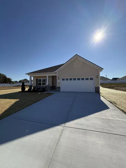 1135 Bluecreek Cir, Murfreesboro, TN 37129