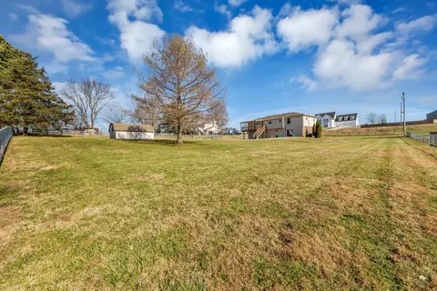 Exterior - 2195 Clara Mathis Rd, Spring Hill, TN 37174 photo 9 of 10
