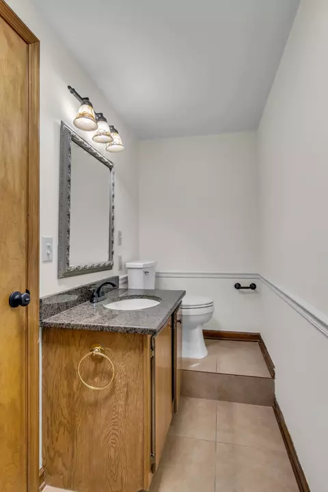 Bath - 2195 Clara Mathis Rd, Spring Hill, TN 37174 photo 5 of 6