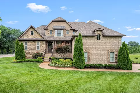805 Azura Lndg, Old Hickory, TN 37138
