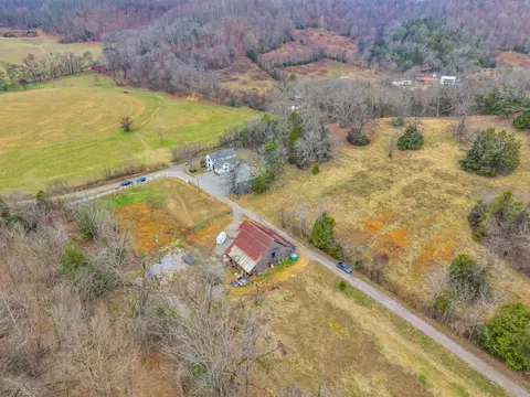 3039 Pigg Hollow Rd, Petersburg, TN 37144