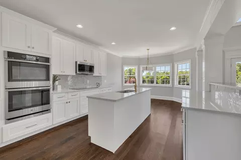 Kitchen - 953 Warrior Dr, Murfreesboro, TN 37128 photo 3 of 4