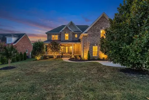 Exterior - 953 Warrior Dr, Murfreesboro, TN 37128 photo 1 of 8