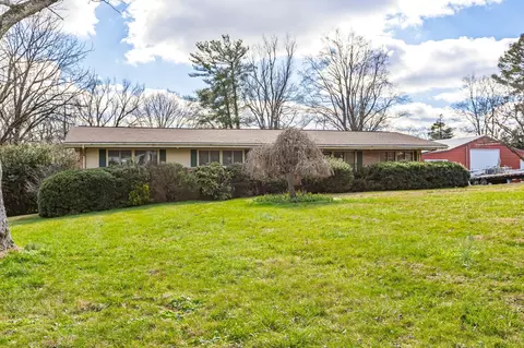 212 Pineview St, Shelbyville, TN 37160