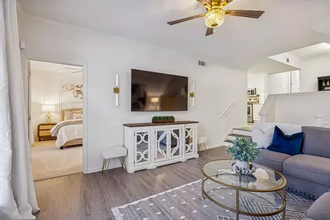 2045 Stokes Ln, Nashville, TN 37215