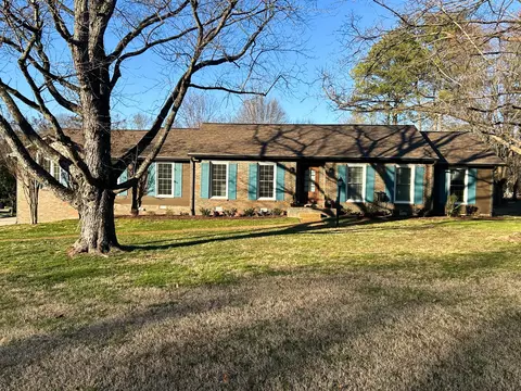 8126 Suzanne Dr, Brentwood, TN 37027