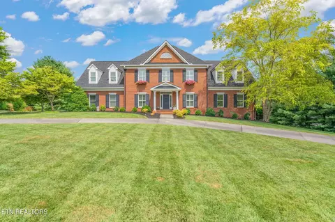 2209 Henge Point Ln, Knoxville, TN 37922