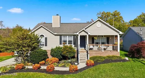 5704 Tennyson Dr, Knoxville, TN 37909