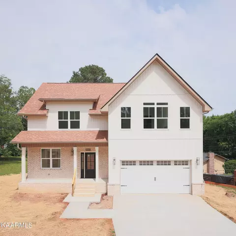 1704 NW Pawnee Rd, Knoxville, TN 37909