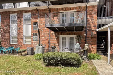 1617 Woodrow Dr #504, Knoxville, TN 37918