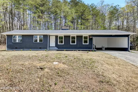 151 Ivanhoe Rd, Clinton, TN 37716